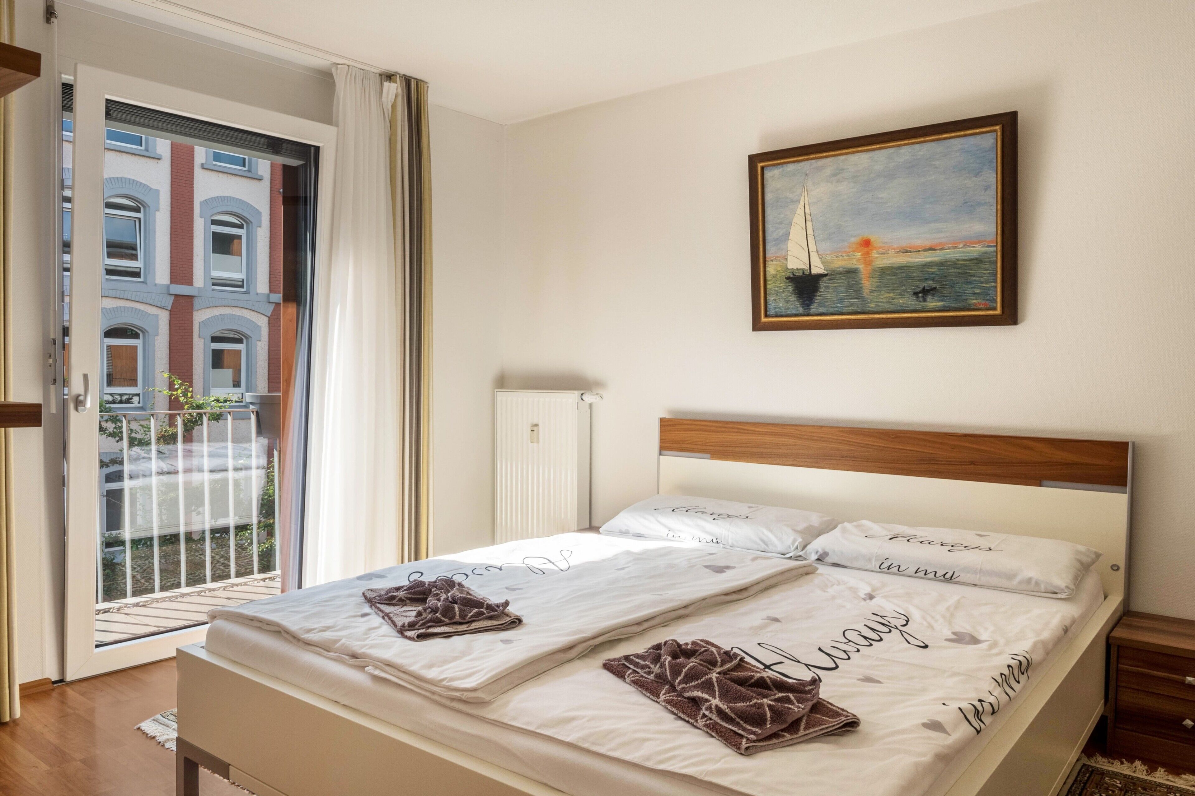 1 室のベッドルーム、WiFi (無料)、ベッドシーツ