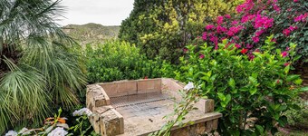 Beautiful Villa "Chia" Close to Beach with Sea View & Garden