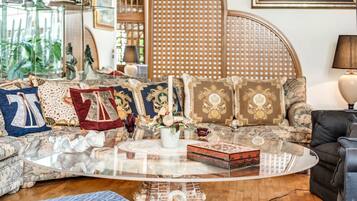 Televisie en een tafeltennistafel