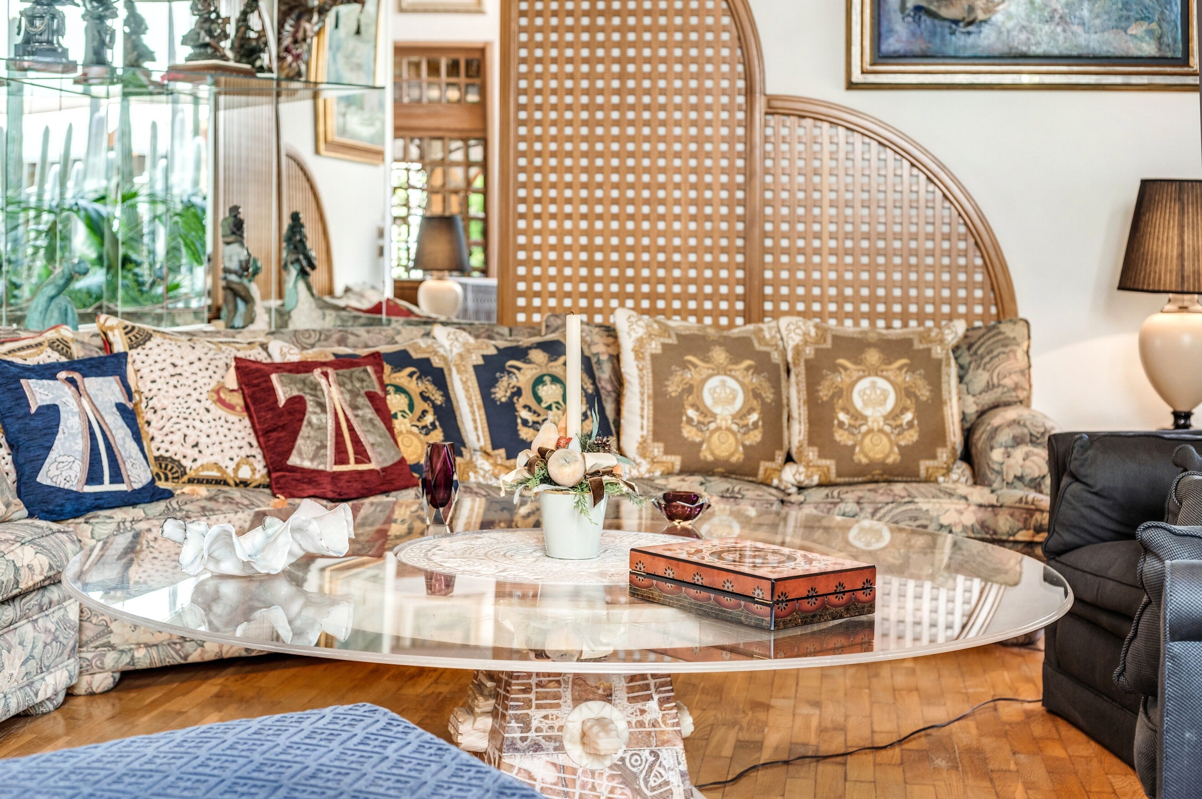 Televisión, mesa de ping pong