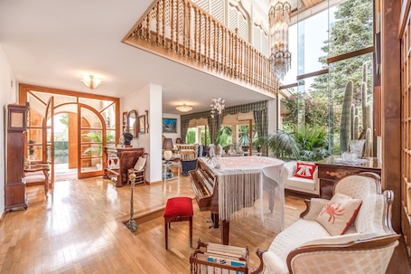 Interior. Light-flooded Villa "Tramontana" in Idyllic Location