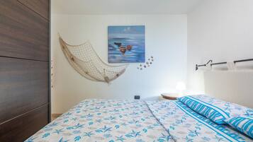 3 Schlafzimmer, BĂŒgeleisen/BĂŒgelbrett, kostenloses WLAN, BettwĂ€sche