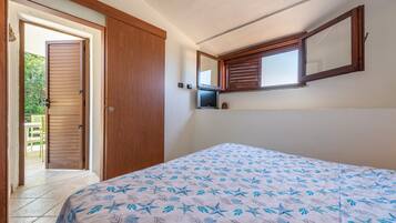 3 Schlafzimmer, BĂŒgeleisen/BĂŒgelbrett, kostenloses WLAN, BettwĂ€sche