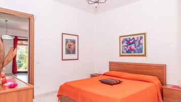 2 habitaciones, tabla de planchar con plancha y wifi gratis