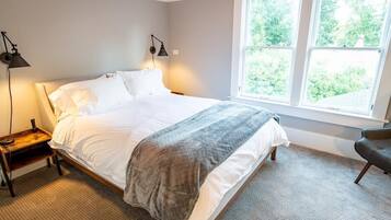 4 slaapkamers, een strijkplank/strijkijzer, reisbedje, wifi