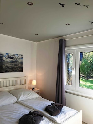 2 habitaciones, tabla de planchar con plancha y wifi