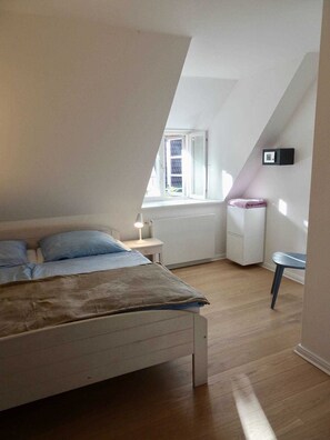 2 Schlafzimmer, Bügeleisen/Bügelbrett, WLAN