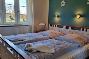 3 habitaciones, tabla de planchar con plancha y wifi