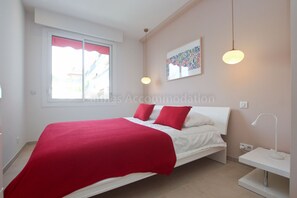 1 chambre, fer et planche à repasser, Wi-Fi gratuit, draps fournis