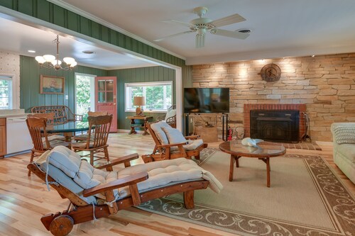 Waterfront Annapolis Cottage: Fire Pit & Pier