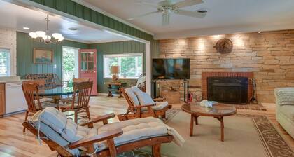 Waterfront Annapolis Cottage: Fire Pit & Pier
