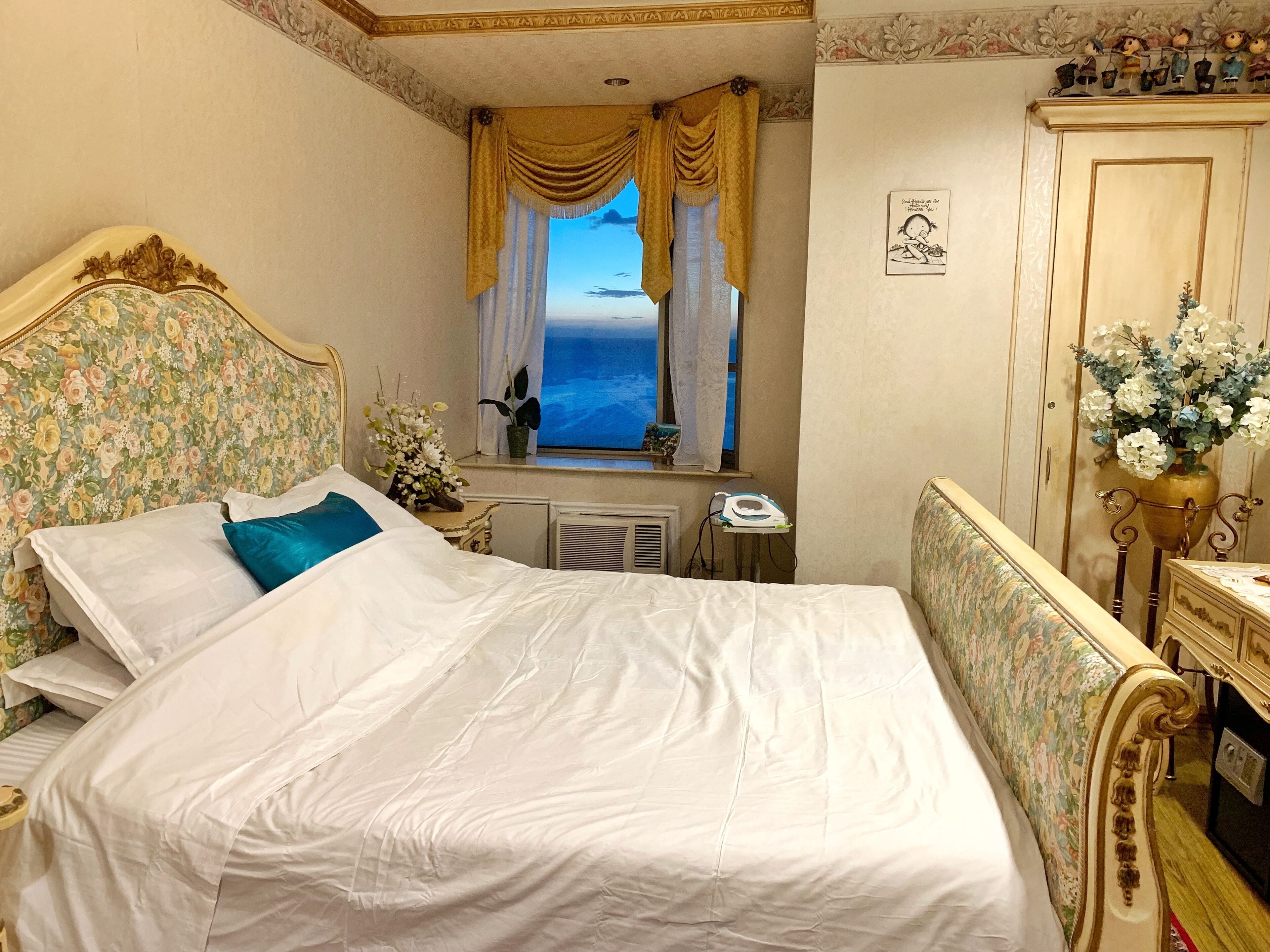 بديكورات فريدة لكل غرفة وطراز فريد لكل وحدة ومساحة عمل للكمبيوتر المحمول