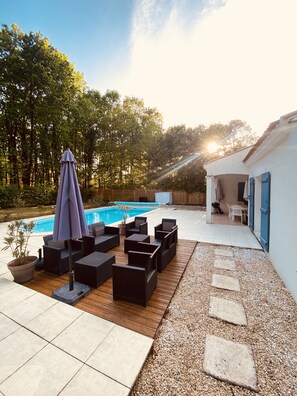 Piscine extérieure, piscine chauffée