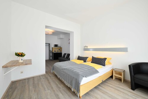 Studio-Apartment - Ford Apartment