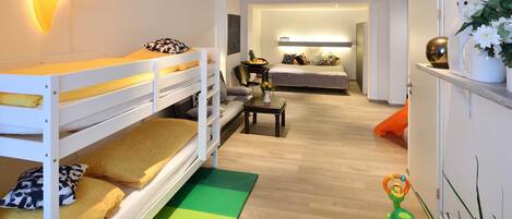 1 habitación, cuna de viaje, wifi y ropa de cama