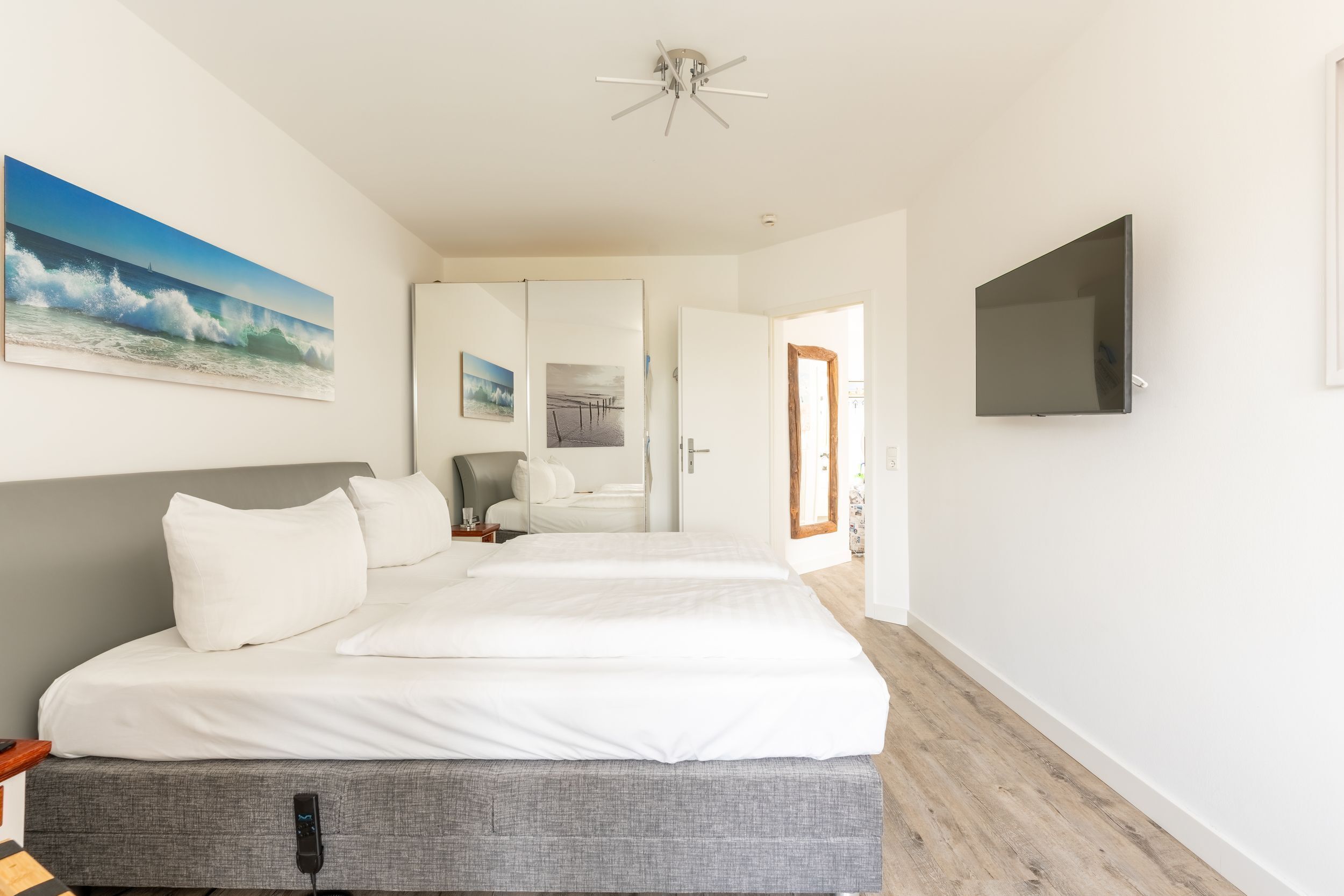 2 Schlafzimmer, Zimmersafe, Reisekinderbett, WLAN