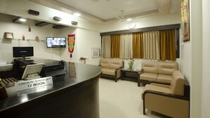 Reception - Hotel Surya Prakash (Mumbai)