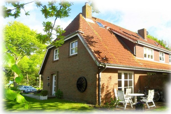 صورة غير مصنفة، 1 من 14، زرّ