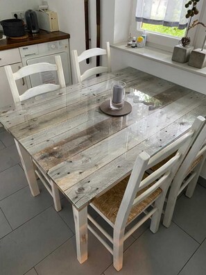 صورة غير مصنفة، 5 من 14، زرّ