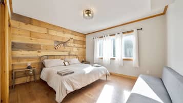 4 Schlafzimmer, Schreibtisch, kostenloses WLAN, BettwÀsche