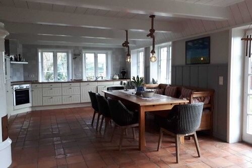 Föhrhaus, detached house, articulated turning