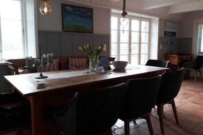 Dining - Föhrhaus, detached house, articulated turning (Süderende)