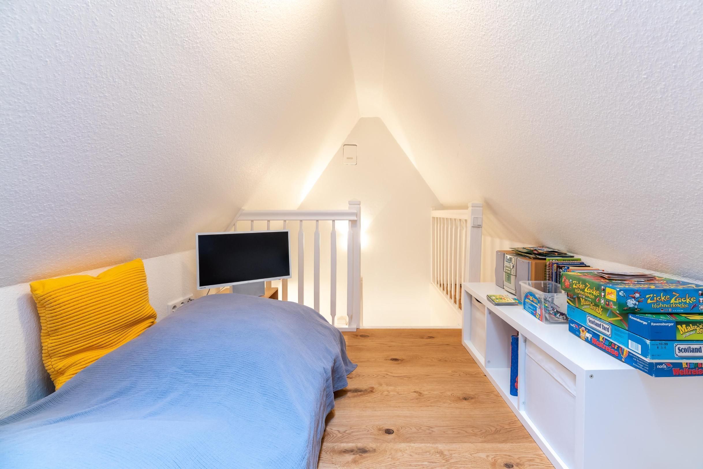 3 bedrooms, travel crib, WiFi