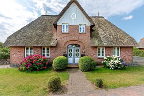 Nicht klassifiziertes Bild, 3 von 22, Schaltfläche