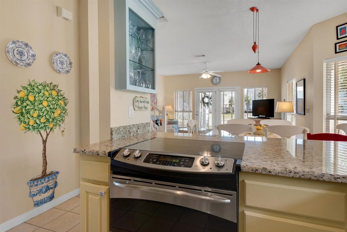 Photo 17 of ADORABLE DESTIN BEACH COTTAGE! 1 min walk to beach! Gulf View! Private Pool!