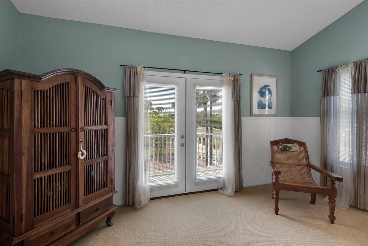 Photo 34 of ADORABLE DESTIN BEACH COTTAGE! 1 min walk to beach! Gulf View! Private Pool!