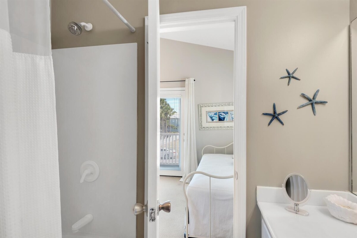 Photo 25 of ADORABLE DESTIN BEACH COTTAGE! 1 min walk to beach! Gulf View! Private Pool!