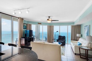TV, DVD player - Beachfront~3 King Bedrooms~Huge Pools+Hot Tubs~Tidewater 2117 (Panama City Beach)