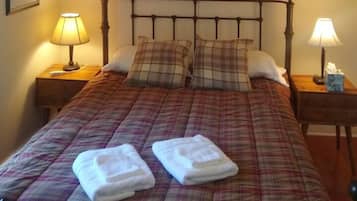 4 bedrooms, iron/ironing board, travel crib, free WiFi