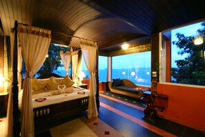 Panoramic View Room