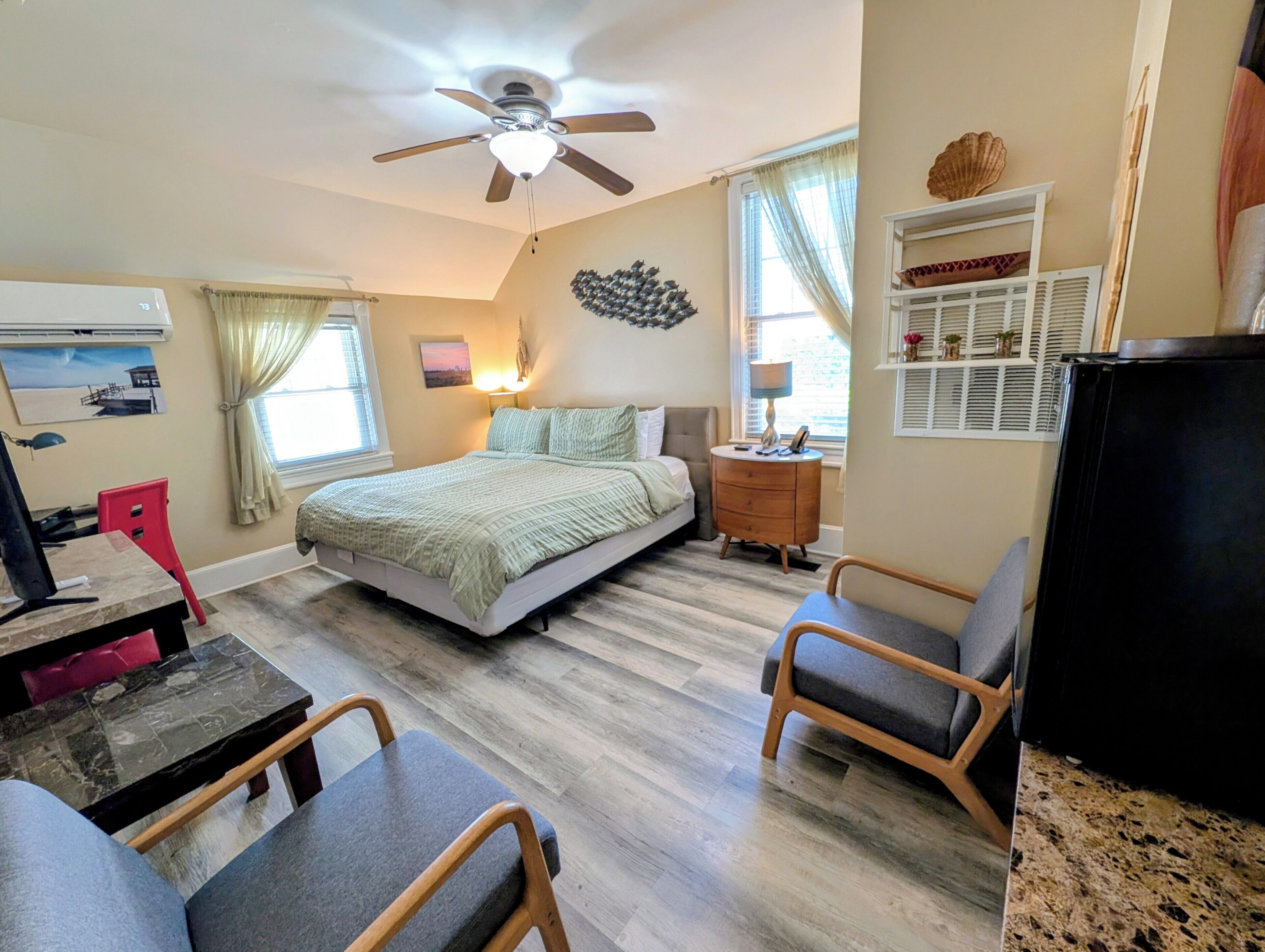  Room, Private Bathroom (Room 03 - with Pool Porches Max 2 people) | Individually decorated, individually furnished, iron/ironing board