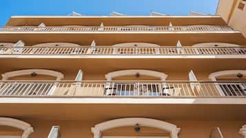 Single Room | In-room safe, desk, iron/ironing board, free WiFi