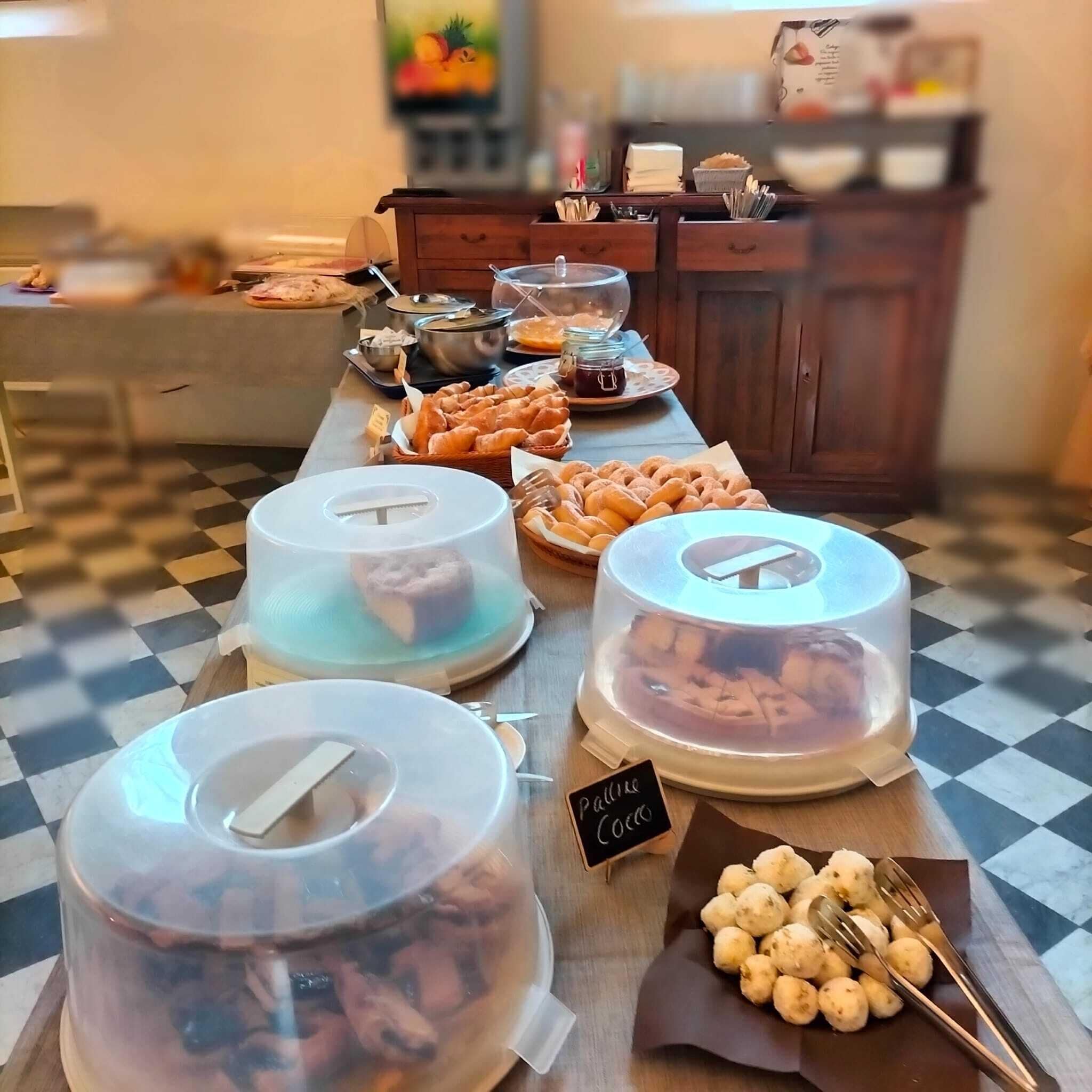 Daily cooked-to-order breakfast for a fee