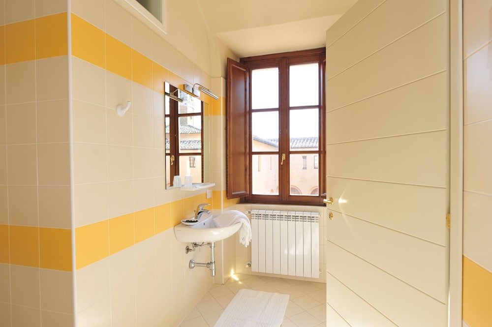 Cloister of Monache Hostel Volterra by null