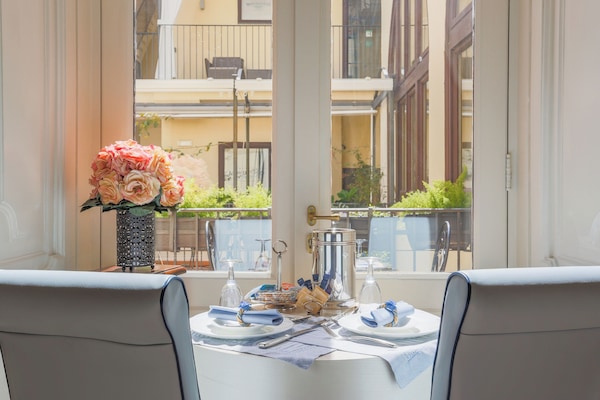 Desayuno buffet incluido todos los días