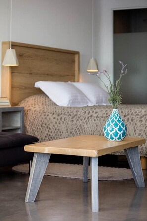 Suite de luna de miel (Outdoor Hot Tub, Caldera View) | Ropa de cama de alta calidad y caja de seguridad en la habitación 