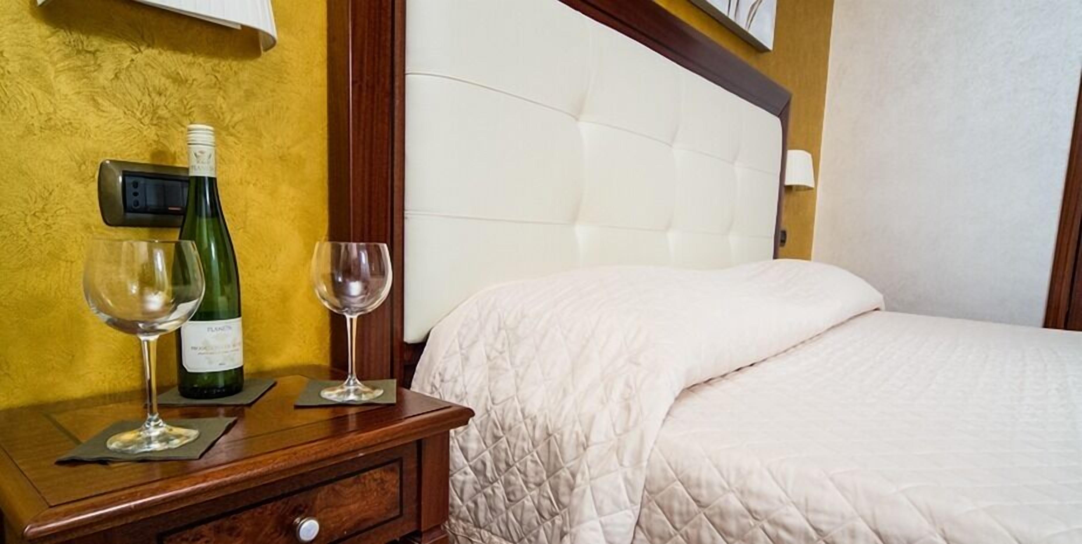 superior double room | room amenity