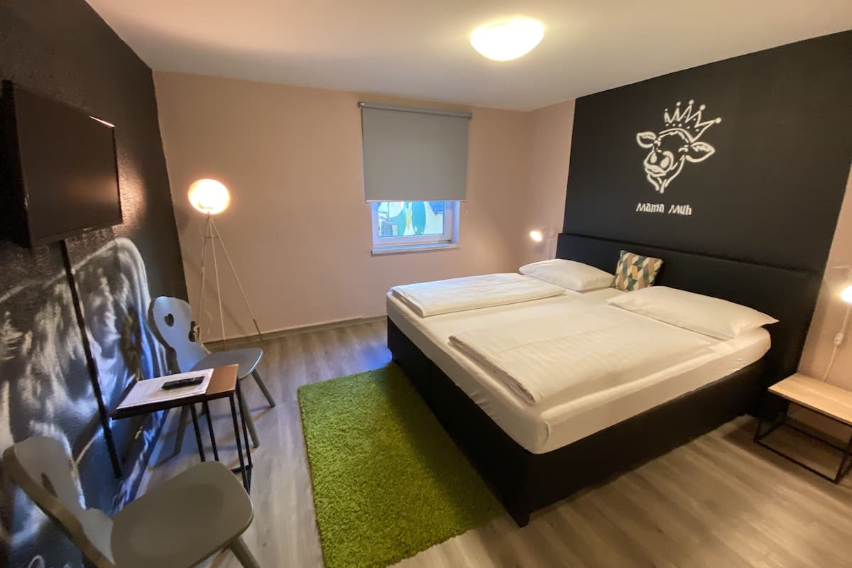 1 bedroom, desk, iron/ironing board, free WiFi