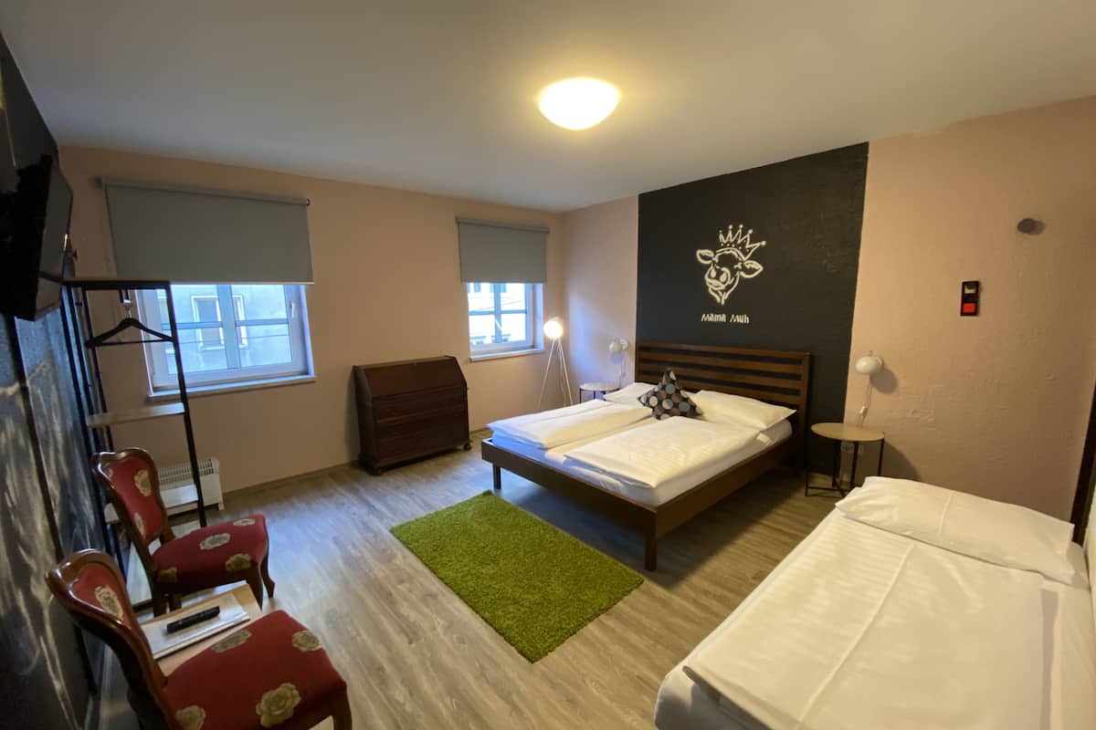 1 bedroom, desk, iron/ironing board, free WiFi
