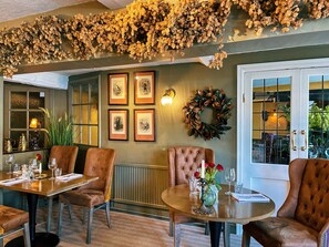 Breakfast, lunch, dinner served; local cuisine - The George Hotel Easingwold (York)
