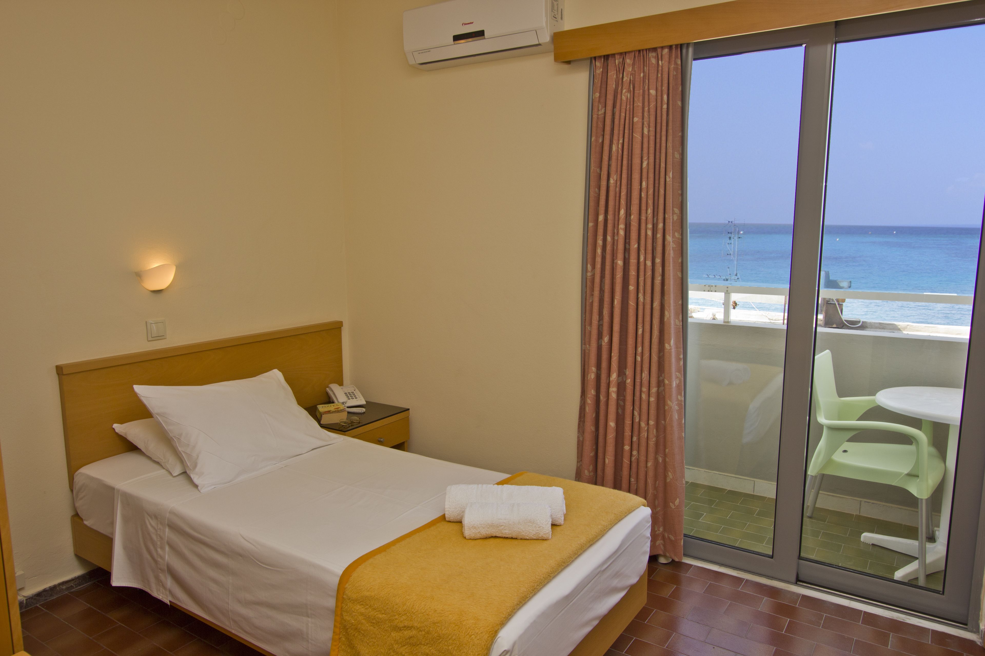 Photo - Nafsika Hotel