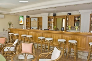 Bar (on property) - Nafsika Hotel (Rhodes)