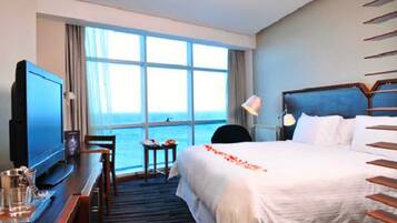 Standard Room, 1 King Bed, Sea View | View from room