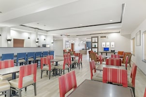 Free daily on-the-go breakfast