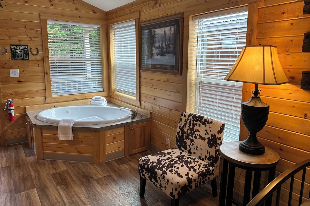 Cabane Familiale, non-fumeur, bain Ă remous | Baignoire Ă jets