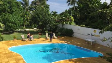 Piscine extérieure